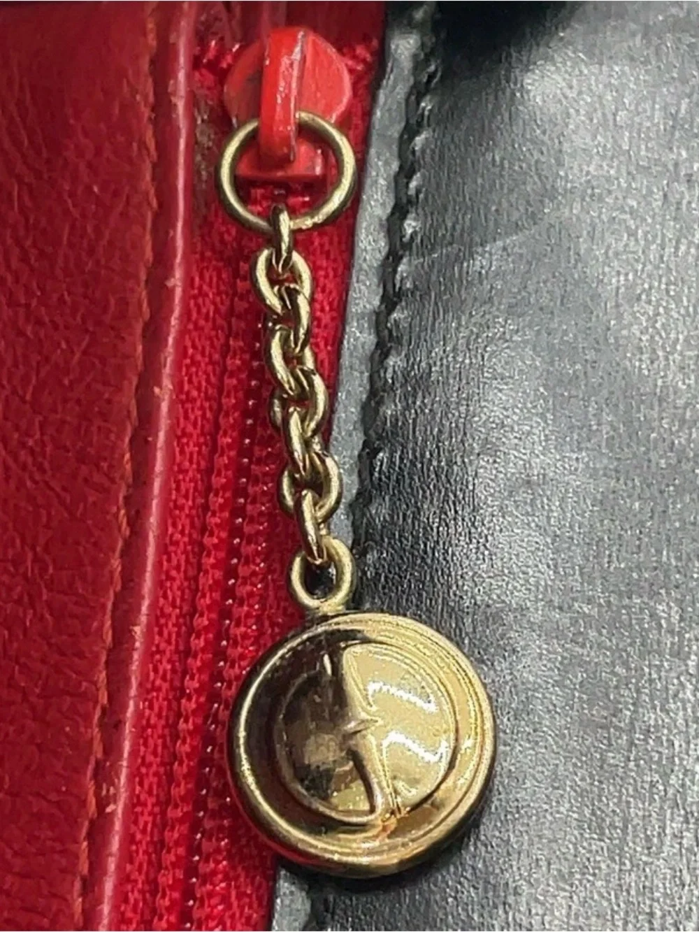 Gucci Black Leather vintage Top-Handle Bag with Gold & keys Authentic! Adorbs 🥰